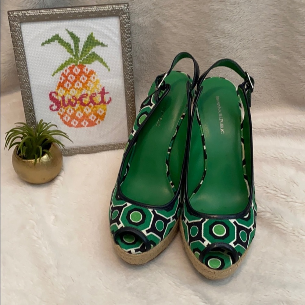Banana Republic Geometric Print Wedges